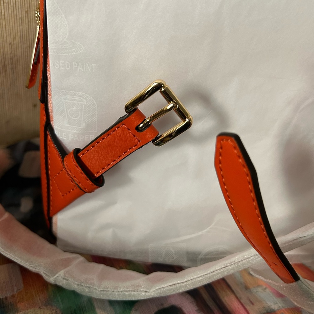 Michael Kors Signature Ombré Backpack NWT - Picture 4 of 10